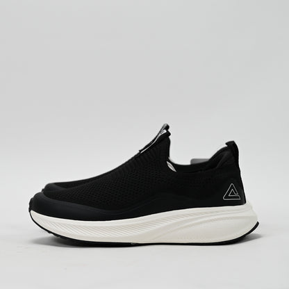 PEAK FOOTWEAR