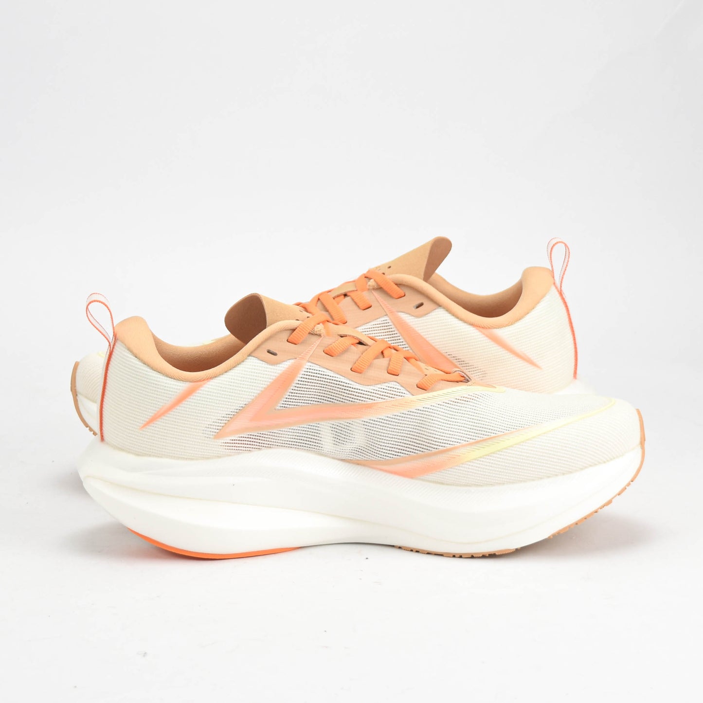 PEAK SHOES
