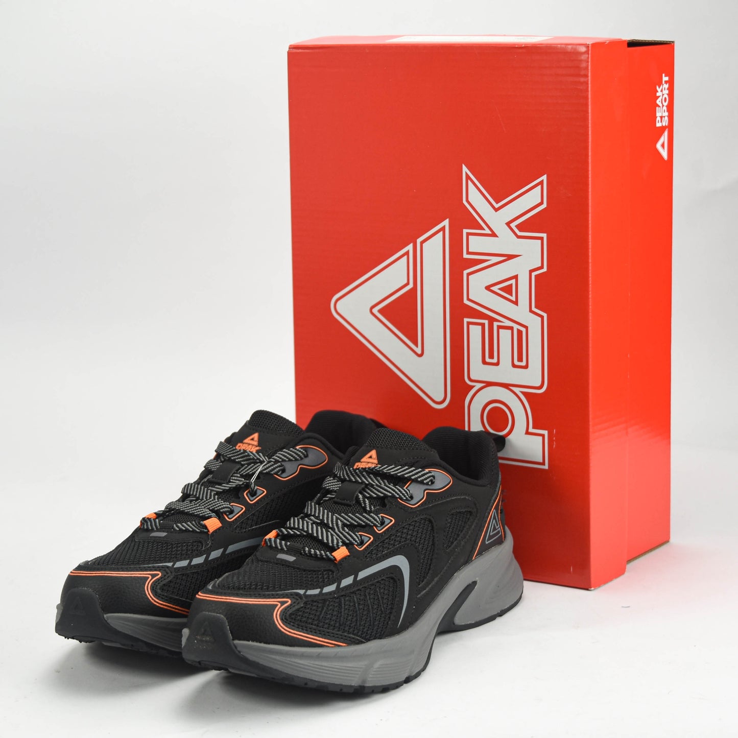 PEAK SHOES