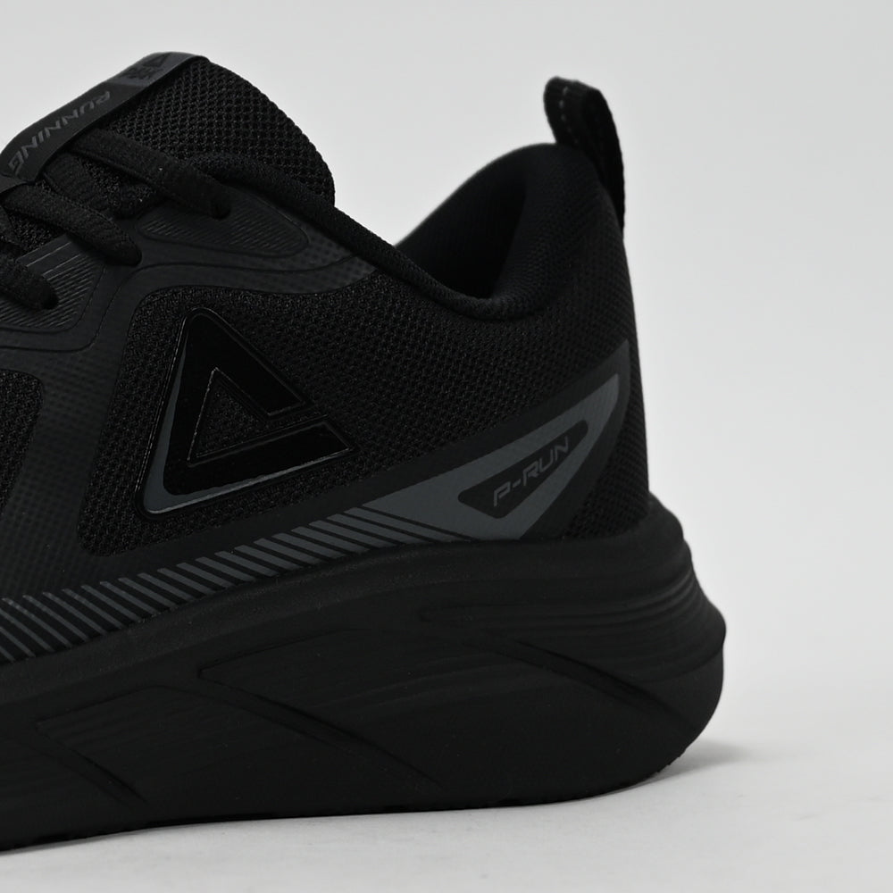 PEAK FOOTWEAR