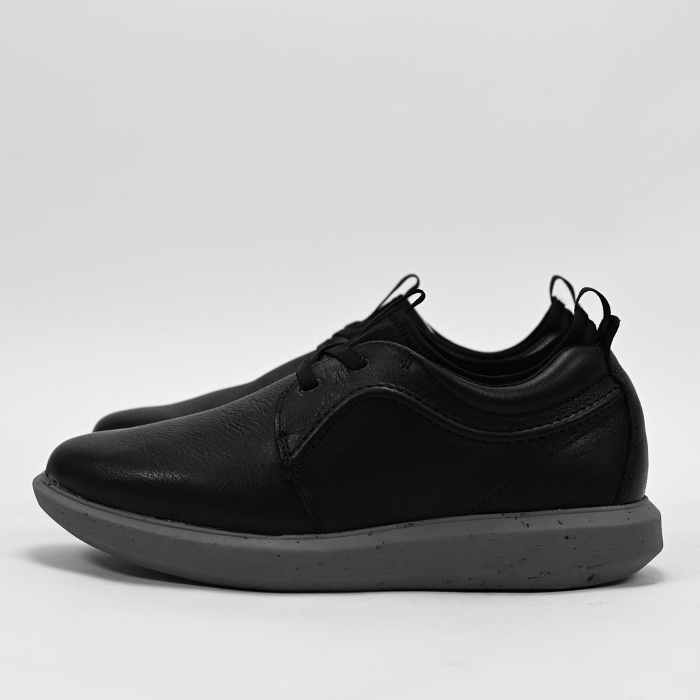 HUSH PUPPIES FOOTWEAR