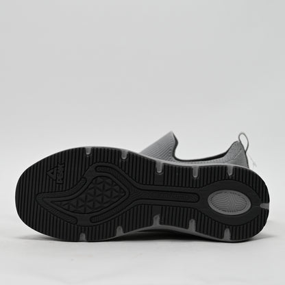 PEAK FOOTWEAR