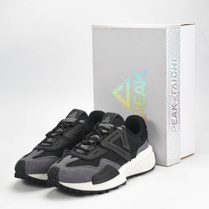 PEAK SHOES