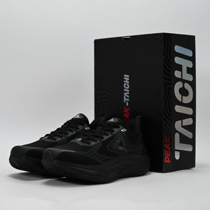 PEAK FOOTWEAR