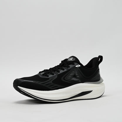 PEAK FOOTWEAR