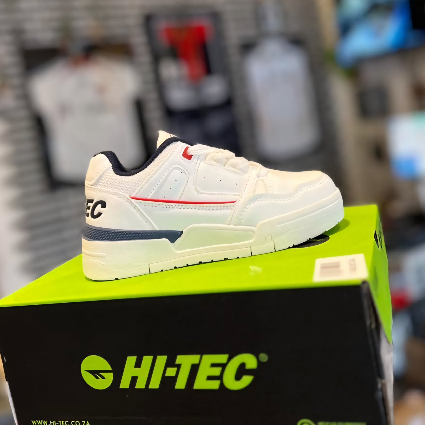 Hi-Tec Freeline Low JNR  L014537