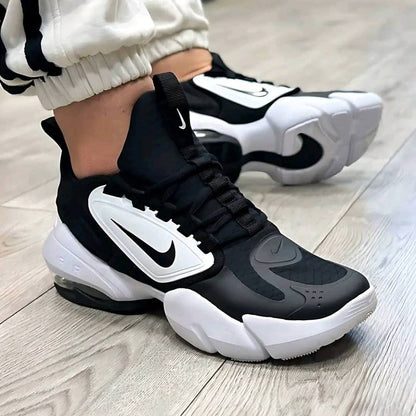 NIKE AIR MAX ALPHA SAVAGE