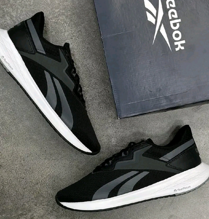 REEBOK ENERGEN PLUS 2.  5759