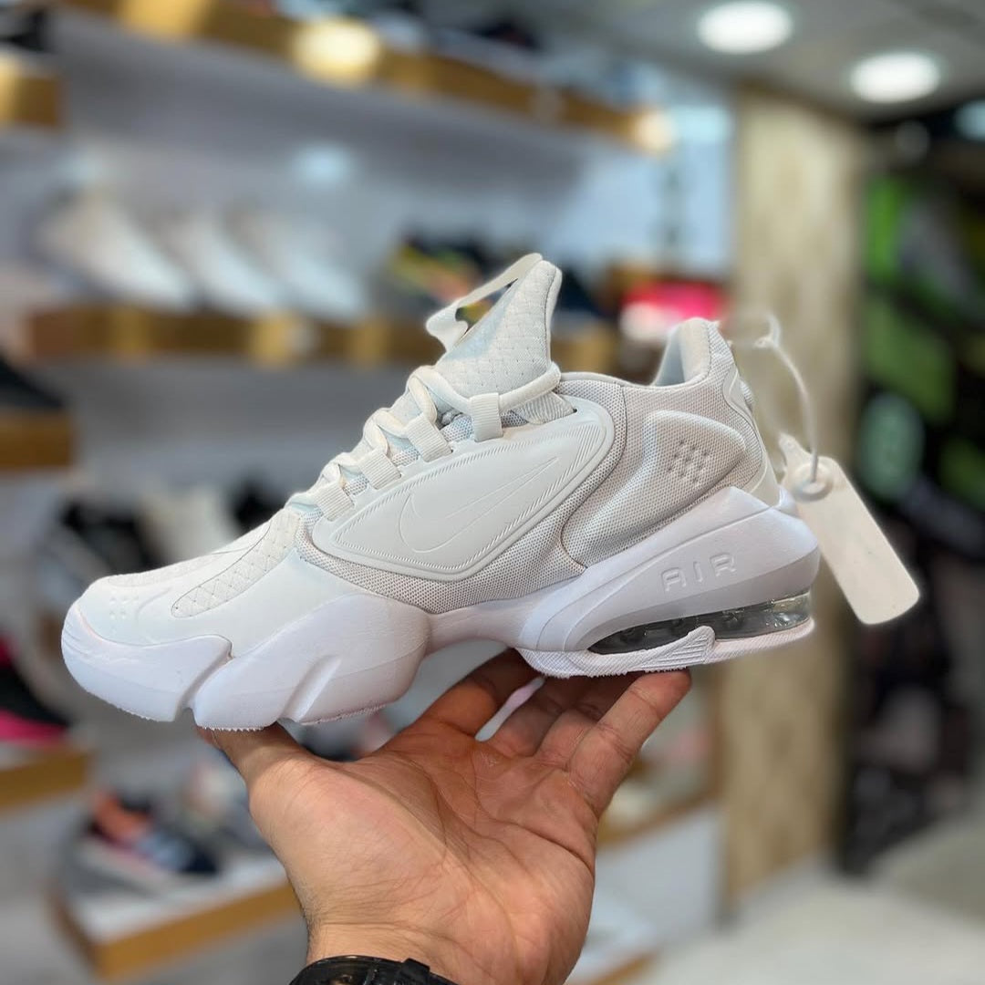 NIKE AIR MAX ALPHA SAVAGE