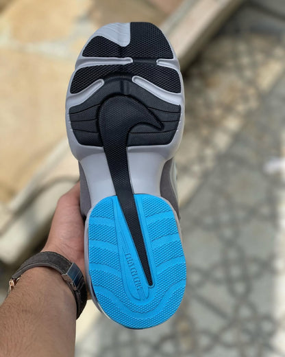 NIKE AIR MAX ALPHA SAVAGE