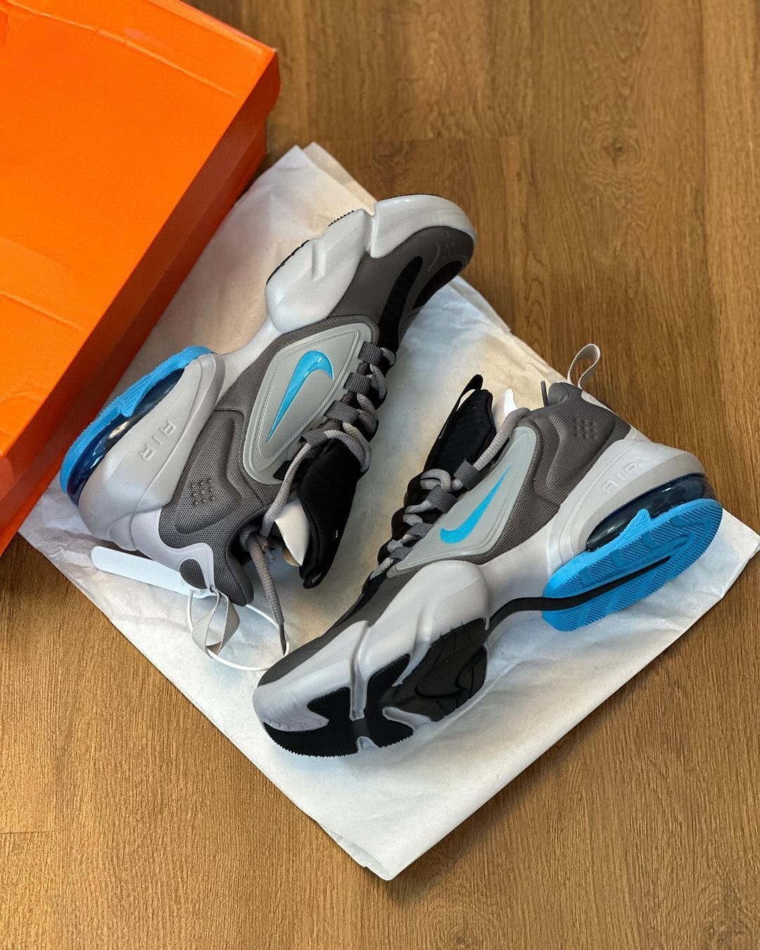 NIKE AIR MAX ALPHA SAVAGE