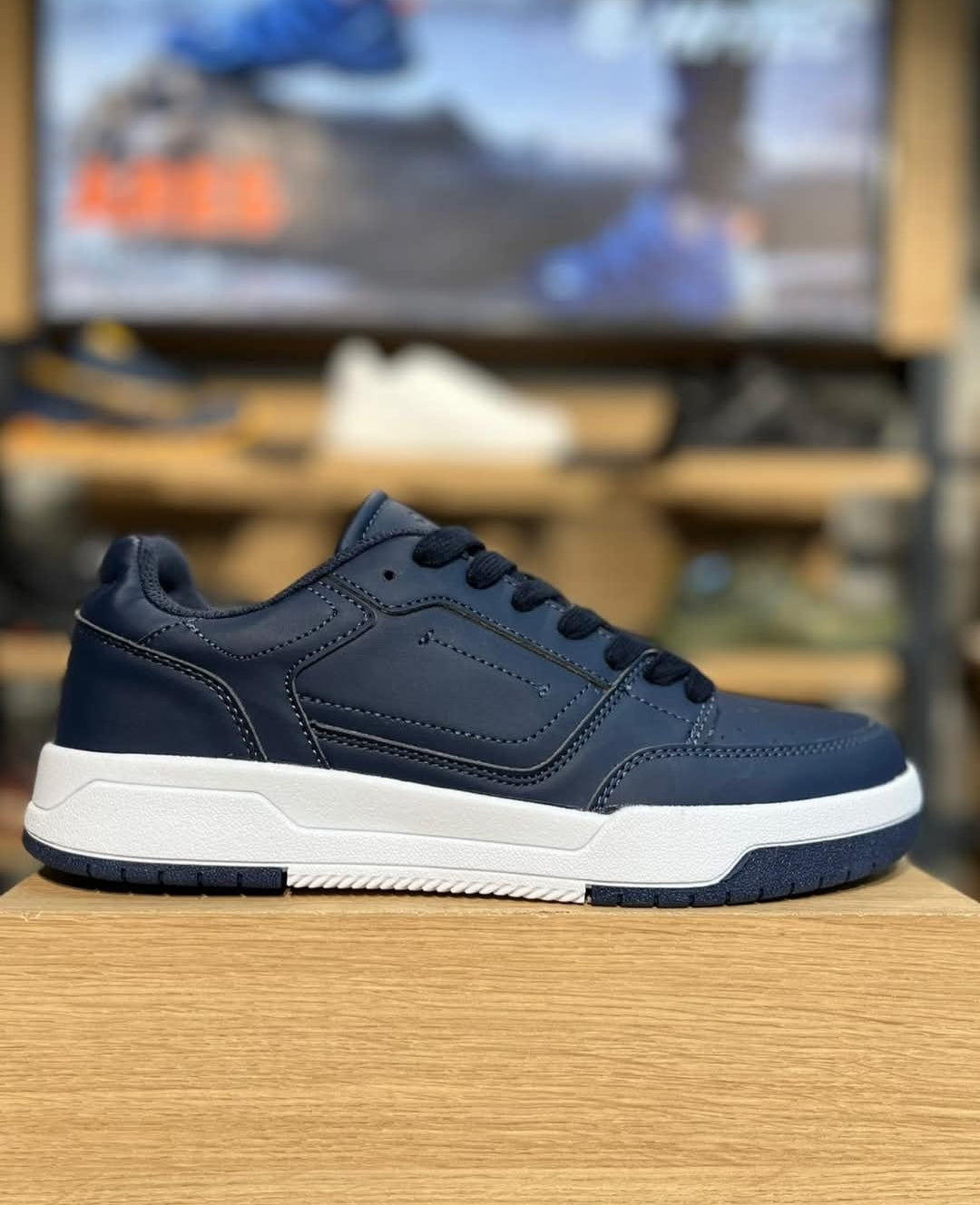 HI-TEC Barcelona L014404