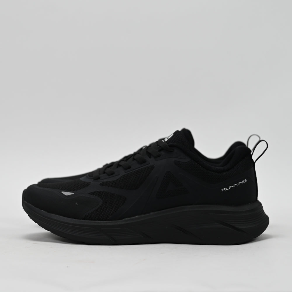 PEAK FOOTWEAR