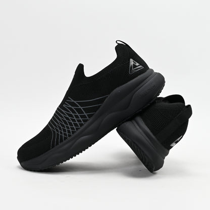 PEAK FOOTWEAR