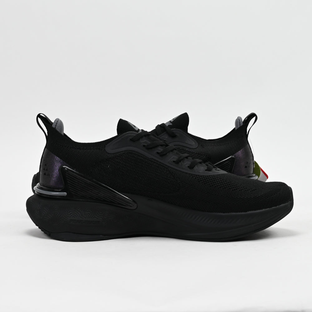 PEAK FOOTWEAR