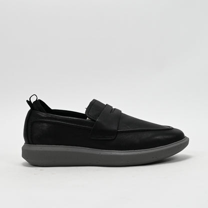 HUSH PUPPIES FOOTWEAR