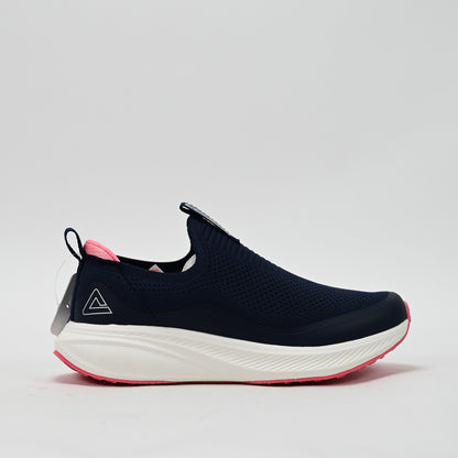 PEAK FOOTWEAR
