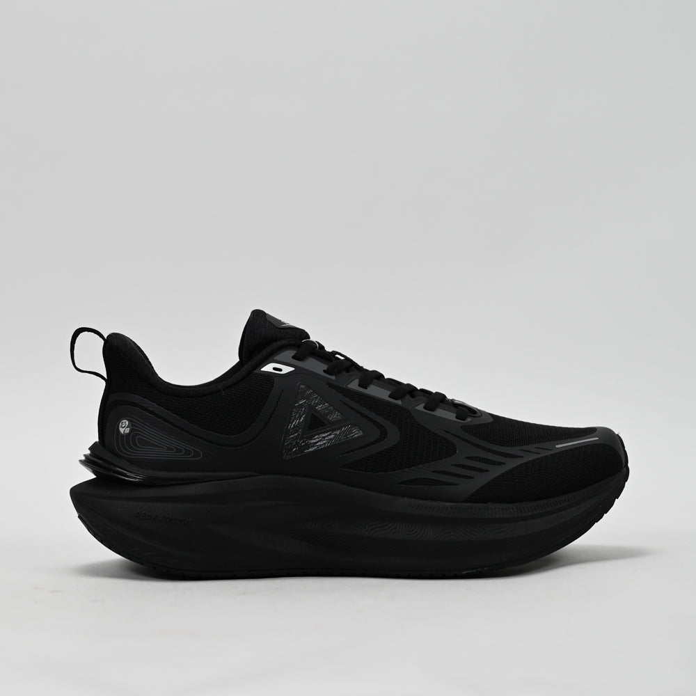 PEAK FOOTWEAR
