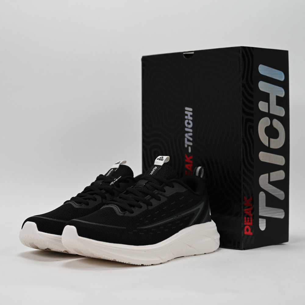 PEAK FOOTWEAR