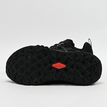 PEAK FOOTWEAR