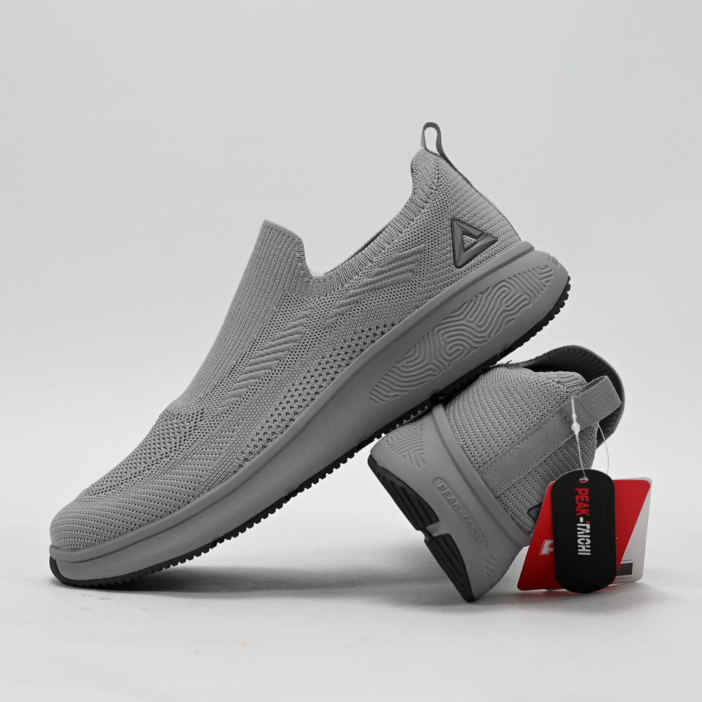 PEAK FOOTWEAR