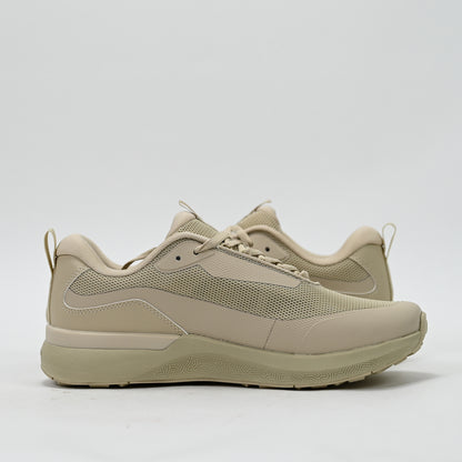 PEAK FOOTWEAR