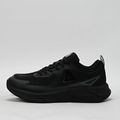 PEAK FOOTWEAR