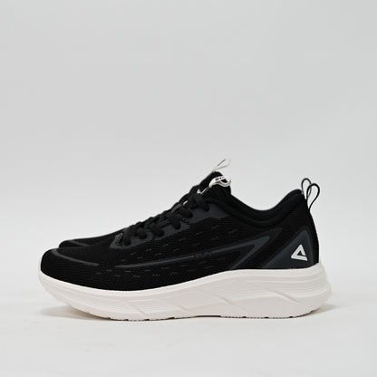PEAK FOOTWEAR