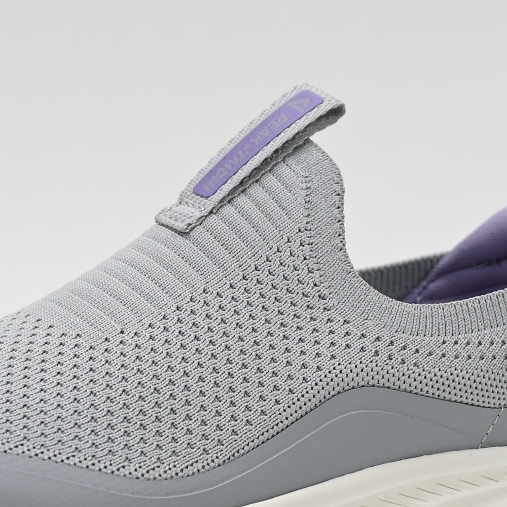 PEAK FOOTWEAR