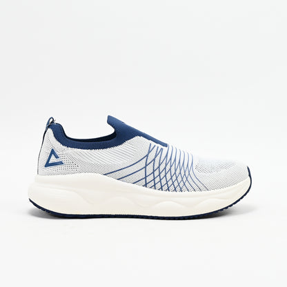 PEAK FOOTWEAR