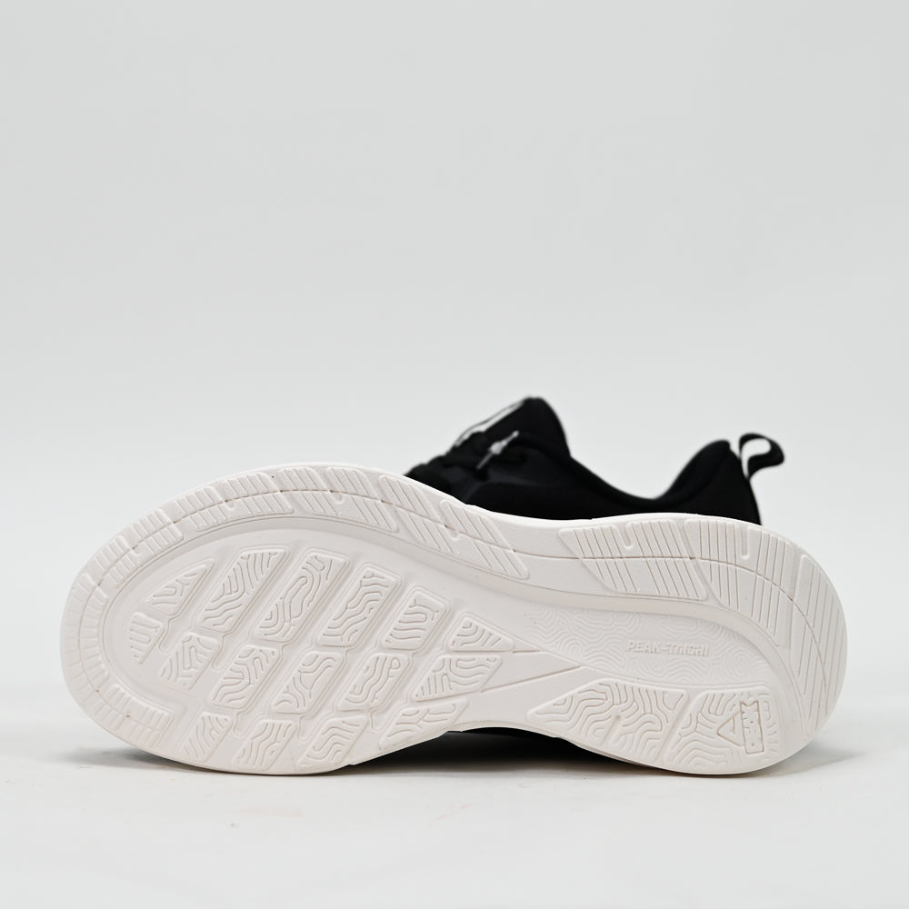 PEAK FOOTWEAR
