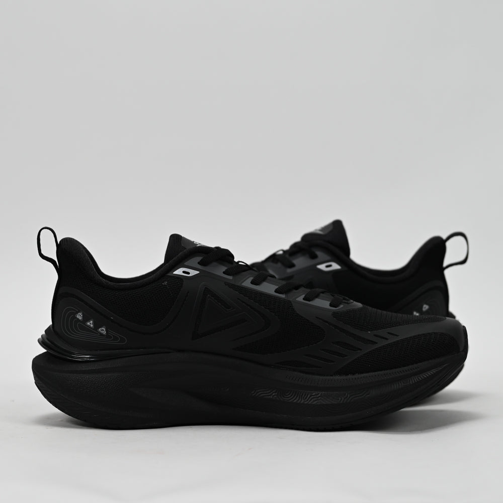 PEAK FOOTWEAR