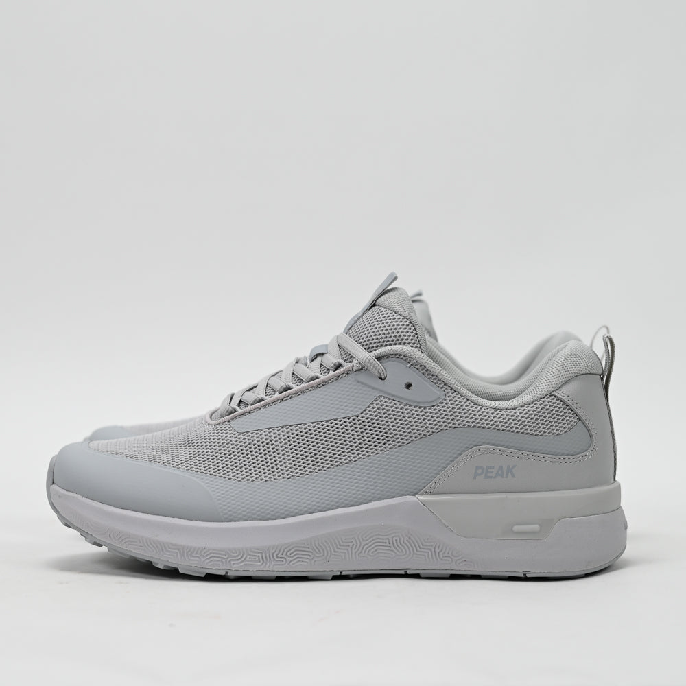 PEAK FOOTWEAR