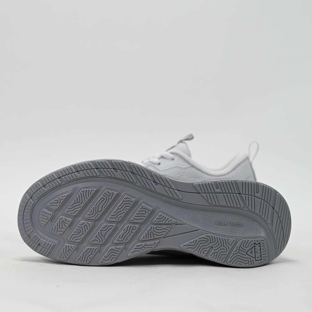 PEAK FOOTWEAR