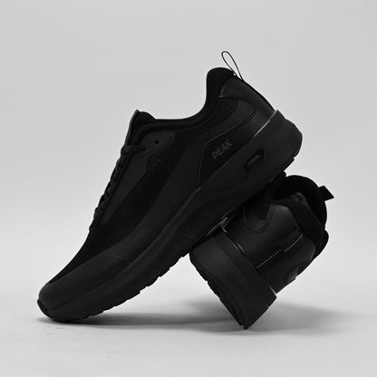 PEAK FOOTWEAR