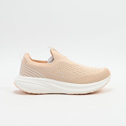 PEAK FOOTWEAR