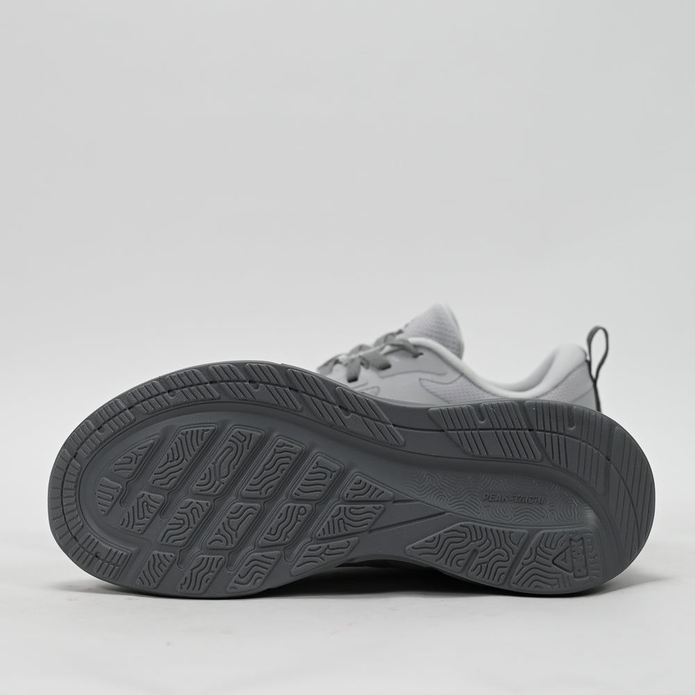 PEAK FOOTWEAR