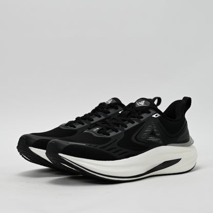PEAK FOOTWEAR