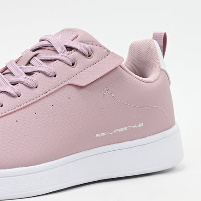 PEAK FOOTWEAR