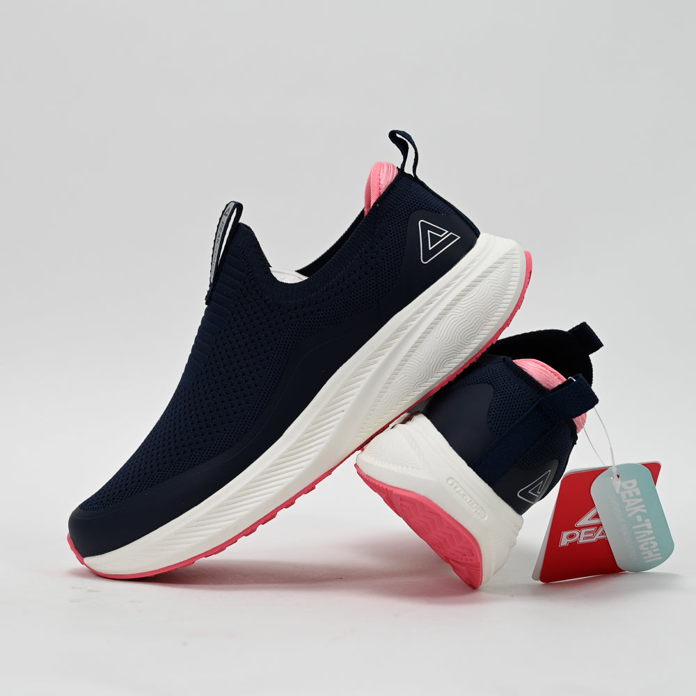 PEAK FOOTWEAR