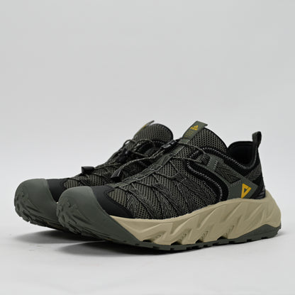 PEAK FOOTWEAR