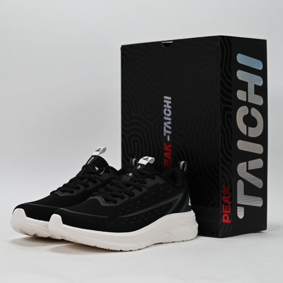 PEAK FOOTWEAR
