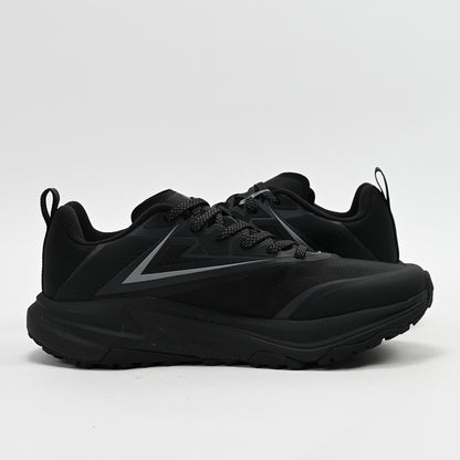 PEAK FOOTWEAR