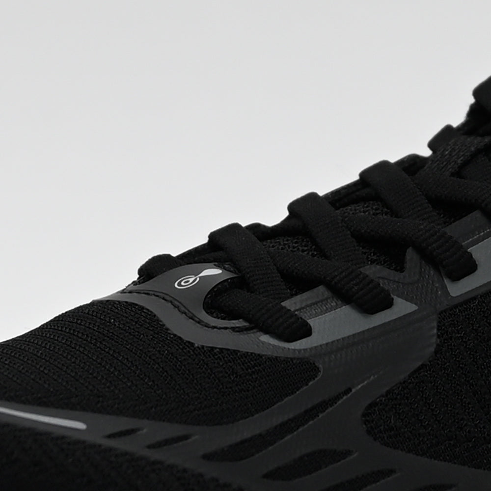 PEAK FOOTWEAR