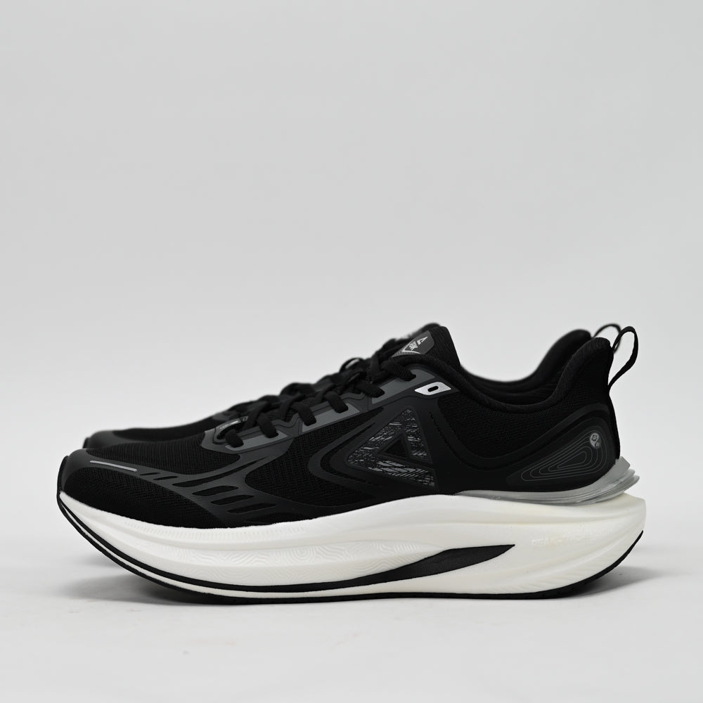 PEAK FOOTWEAR