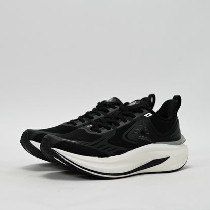 PEAK FOOTWEAR