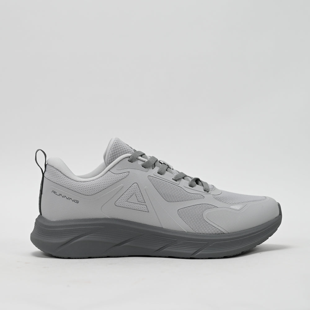 PEAK FOOTWEAR