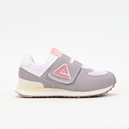 PEAK FOOTWEAR