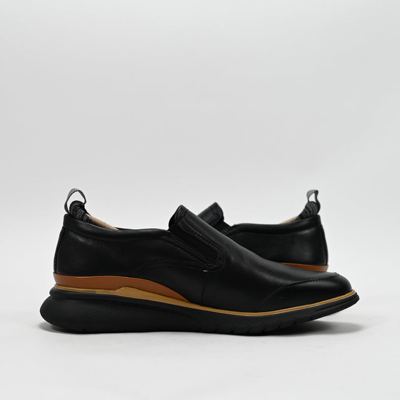 HUSH PUPPIES FOOTWEAR