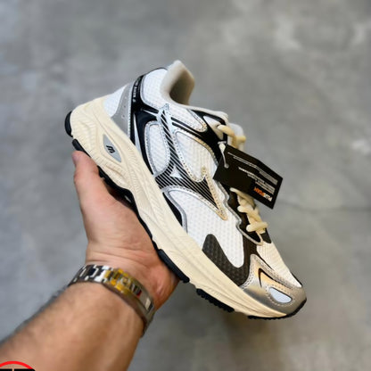 MIZUNO RACER S OARISM